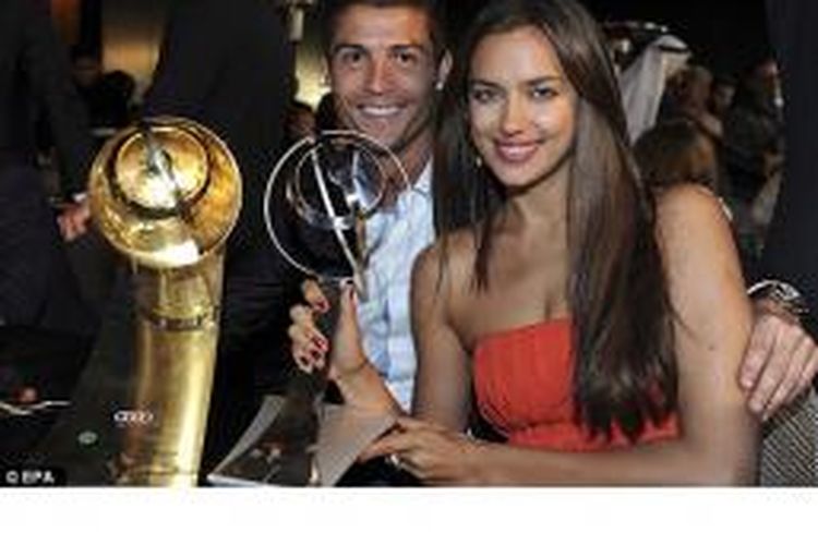 Cristiano Ronaldo dan kekasihnya, Irina Shayk.