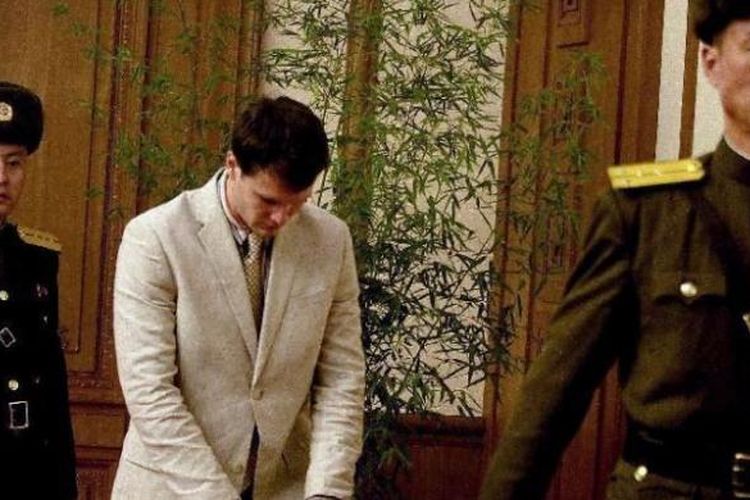 Otto Warmbier (21), mahasiswa AS yang ditangkap di Korea Utara karena hendak mencuri slogan politik di sebuah hotel di Pyongyang.