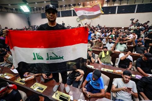 Irak Bergejolak, Massa Terobos Zona Hijau dan Menduduki Gedung Parlemen 
