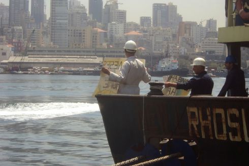 Kapten Kapal Rhosus: Majikan Rakus Paksa Ambil Kargo Tambahan di Beirut