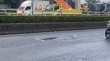 Warga Keluhkan Jalan Berlubang di Jakarta: Kendaraan Mudah Rusak, Rawan Kecelakaan