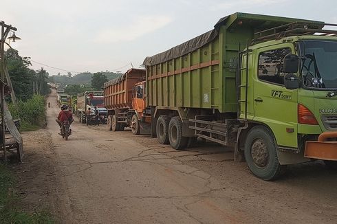 Lakukan Ini Ketika Ingin Menyalip Truk dan Bus di Jalan