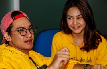 Adipati Dolken Sebut Hubungannya dengan Vanesha Prescilla Bukan Gimik