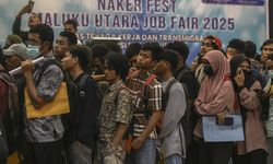Mencegah Kutukan Demografi: Merealisasi Janji 19 Juta Lapangan Kerja