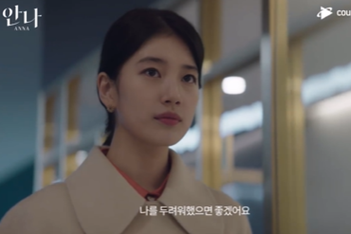 Suzy di web seri Anna