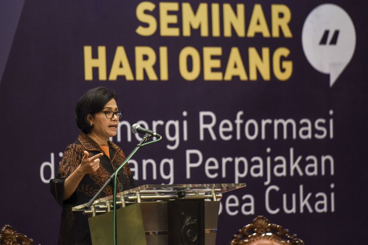 Menteri Keuangan Sri Mulyani menjadi pembicara utama dalam seminar di Kementerian Keuangan, Jakarta, Rabu (25/10). 