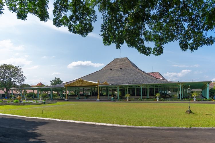 Pendopo Ageng Pura Mangkunegaran. Wisata dekat Stadion Manahan Solo yang menjadi venue Piala Dunia U17 2023