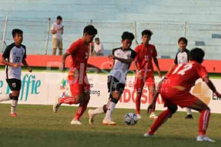 Pertandingan semifinal Piala AFF U-19 2018 antara Thailand dan Myanmar di Stadion Gelora Delta Sidoarjo, Kamis (12/7/2018).