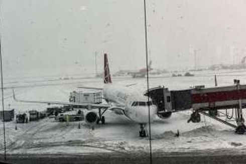 Hujan Salju di Istanbul, Penerbangan dan Pelayaran Terhenti