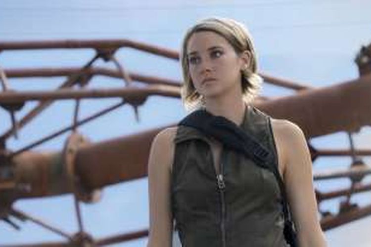Shailene Woodley bermain dalam The Divergent Series: Allegiant