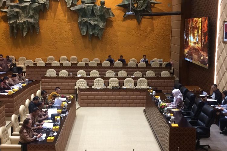 Rapat Komisi V DPR RI dan Apernas Jaya terkait perumahan MBR di Gedung DPR/MPR RI, Senin, (20/1/2020).