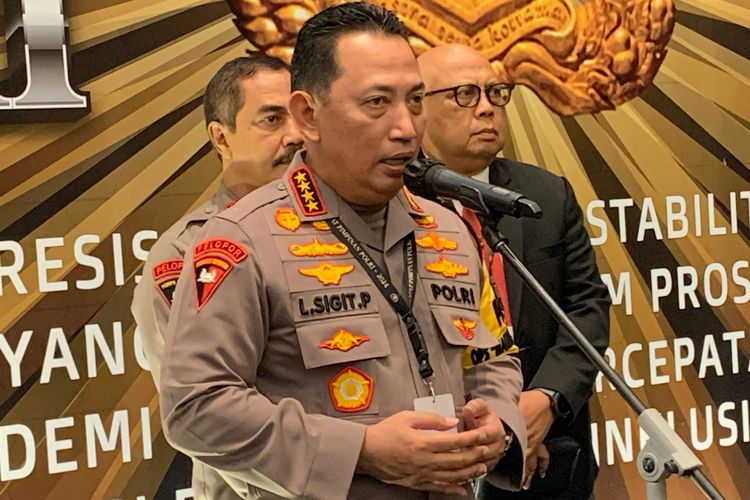 Kepala Kepolisian Negara Republik Indonesia (Kapolri) Jenderal Listyo Sigit Prabowo di The Tribrata Darmawangsa, Jakarta, Kamis (29/2/2024).