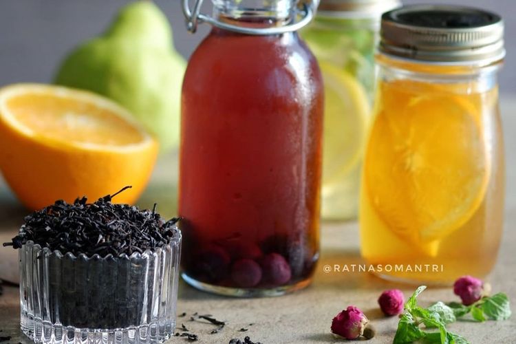 Cold brew tea oleh Ratna Somantri