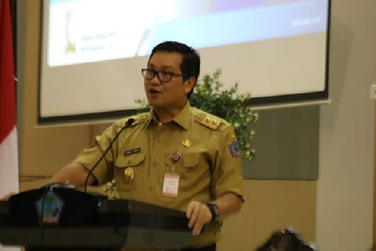 Wakil Gubernur Sulawesi Utara Steven O.E. Kandouw saat menghadiri acara program Siswa Mengenal Nusantara 2018 di kantor Gubernur Sulawesi Utara, Menado, Selasa (7/8/2018). 