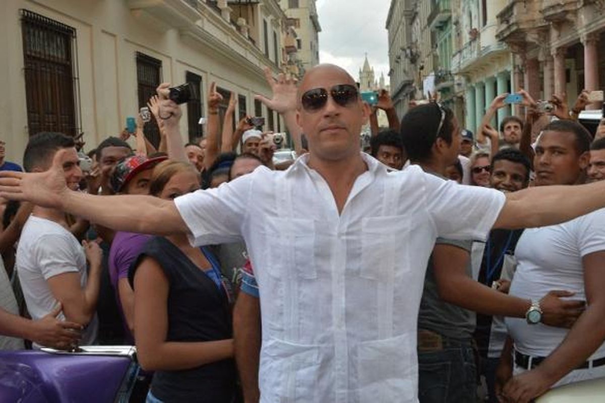 Aktor Vin Diesel menghadiri acara pergelaran busana dari rumah mode Chanel yang digelar di Havana, Kuba, pada 3 Mei 2016.