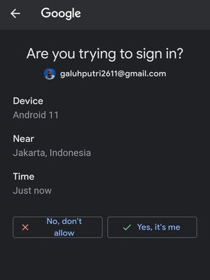 Tampilan prompt verifikasi dua langkah saat log-in ke akun Google.