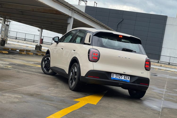 Isu BBM Naik Jadi Angin Segar buat Mobil Listrik