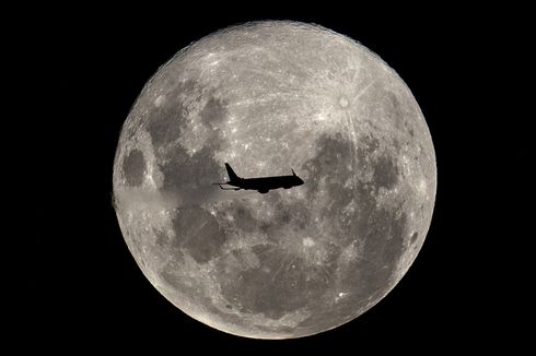 Dini Hari Nanti, Supermoon Terbesar Tahun Ini