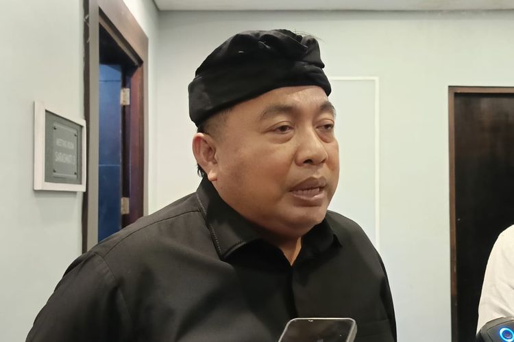 Anggota Dewan Perwakilan Rakyat RI, I Nyoman Parta. 