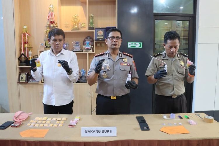 Polisi Bongkar Peredaran Sabu dan Obat Keras di Manado, Dua Orang Diamankan
