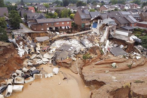 Banjir Jerman: Sirine Peringatan Modern Mati, Biarawan Bunyikan “Lonceng Badai” Abad Pertengahan