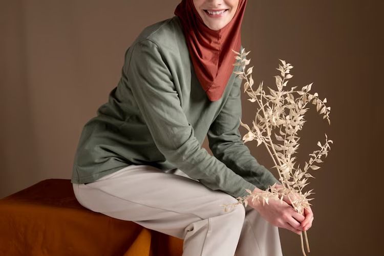 inspirasi outfit idul adha nuansa earth tone