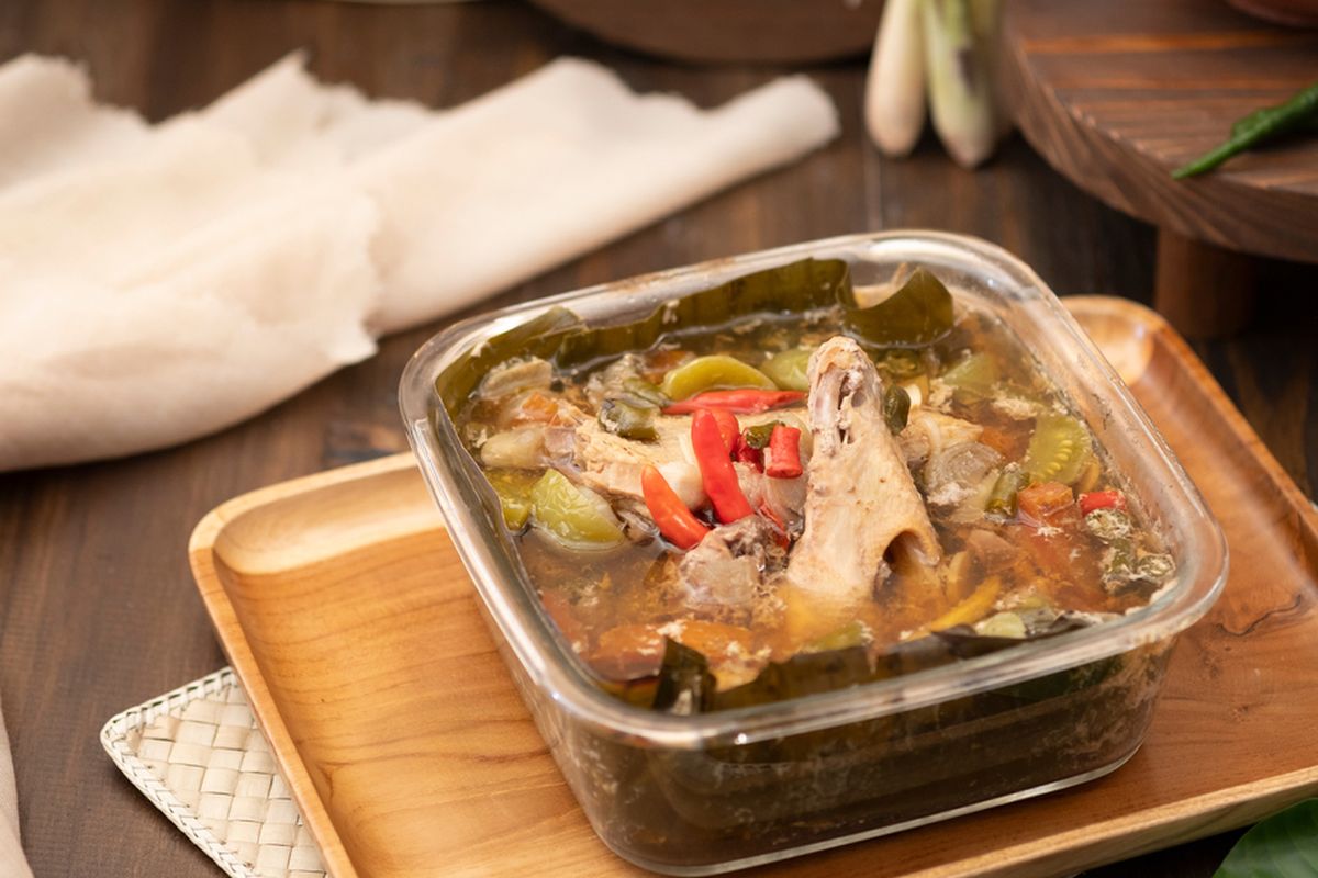 Ilustrasi garang asem ayam tanpa santan.