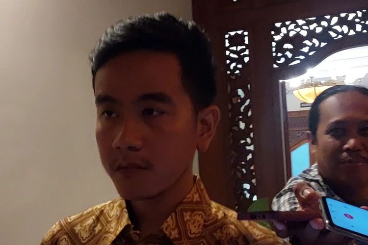 Calon wakil presiden nomor urut 2 sekaligus Wali Kota Solo Gibran Rakabuming Raka di Solo, Jawa Tengah, Kamis (4/1/2024).