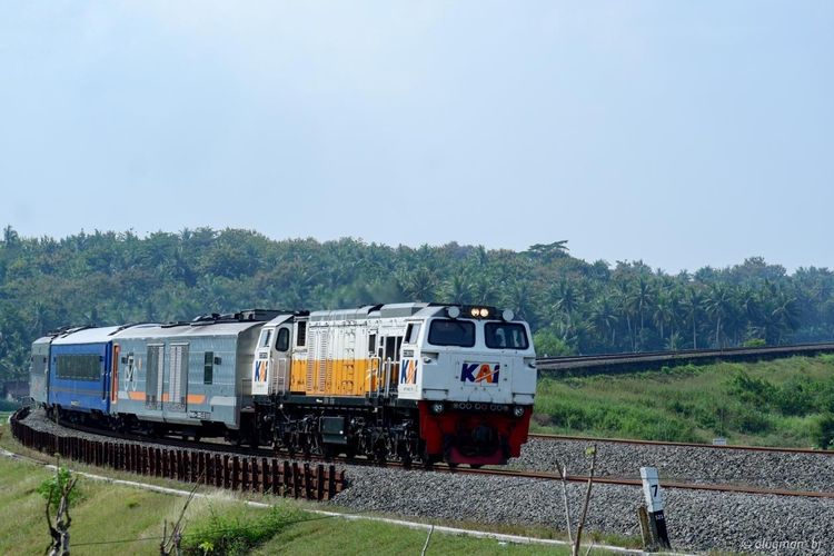 Dari Elektrifikasi hingga Whoosh, Perjalanan KAI Mengubah Transportasi Massal Indonesia