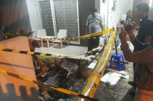 Hampir 3 Hari, Lumpur Minyak Masih Keluar di Halaman Rumah Warga di Surabaya