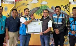 United Tractors Kurangi Emisi Gas Rumah Kaca 12.596 Ton dengan 28 Renewable Energy Certificate dari PLN