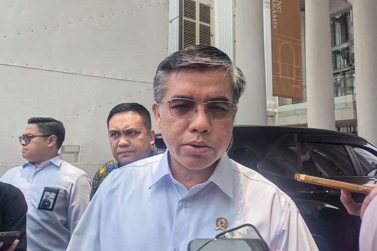 Menaker Masih Hitung Estimasi KHL untuk Penetapan UMP 2027