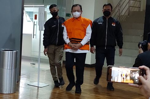 Sekretaris MA Hasbi Hasan Akhirnya Pakai Rompi Oranye Tahanan KPK