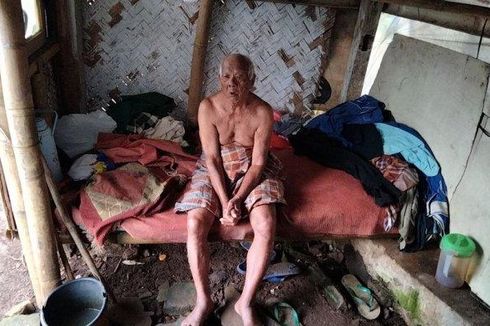 Untuk Tebus Dosa, Kakek 102 Tahun Tinggal di Pemakaman Umum di Kuningan, Ini Ceritanya