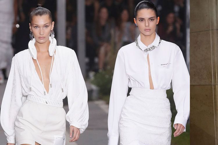 Bella Hadid dan Kendall Jenner saat membuka peragaan busana koleksi Spring 2019 Off-White di Paris Fashion Week
