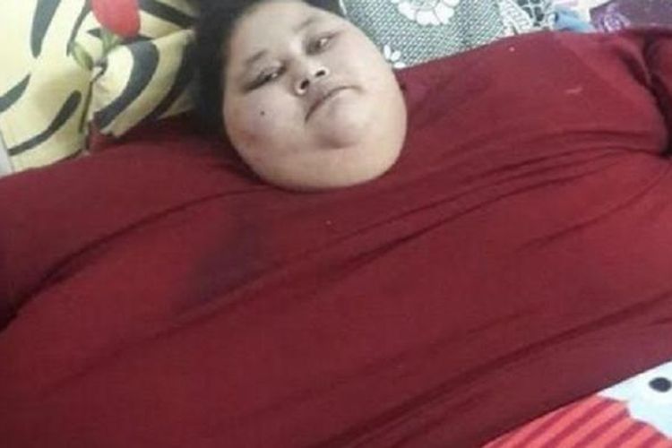 Eman Ahmed, penderita obesitas dari Kairo, Mesir. Ia memiliki berat badang 500 kg di usianya 36 tahun. Pada Desember 2016 ini dia hendak menjalani operasi penurunan berat badan di Mumbai, India. Masalah tersulit, bagaimana membawannya ke Mumbai.