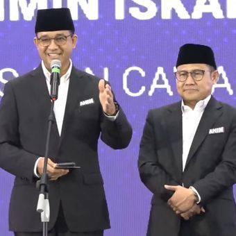 Pasangan nomor urut 1 Anies Baswedan-Muhaimin Iskandar saat menghadiri Rapat Koordinasi Nasional Sentra Penegakkan Hukum Terpadu (Gakkumdu) yang diadakan oleh Bawaslu RI, Senin (27/11/2023).