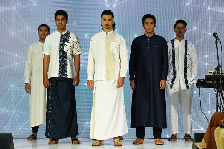 Koleksi busana Muslim Marcell Siahaan dengan brand fesyen lokal, Fatih Indonesia