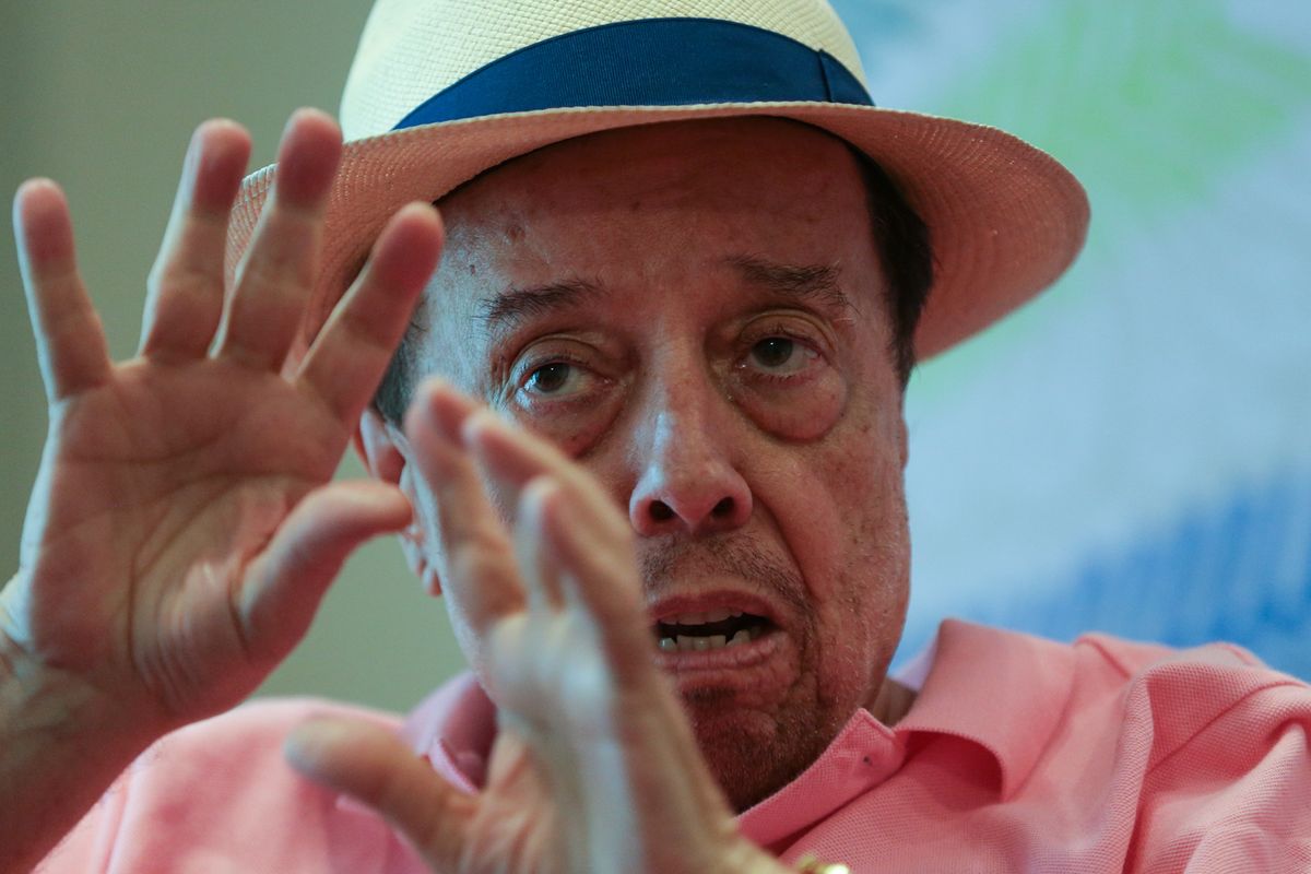 Musisi jazz asal Brasil, Sergio Mendes ditemui saat wawancara eksklusif di Hotel Borobudur, Jakarta, Jumat (3/3/2017) . Ia akan tampil pada hari kedua di Java Jazz Festival 2017. Gelaran jazz terbesar di Indonesia ini akan berlangsung selama tiga hari hingga 5 Maret 2017 mendatang. KOMPAS IMAGES/KRISTIANTO PURNOMO


