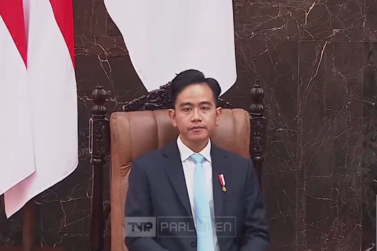 Wapres Gibran Rakabuming Raka dalam sidang tahunan MPR di Gedung DPR, Senayan, Jakarta, Jumat (15/8/2025).