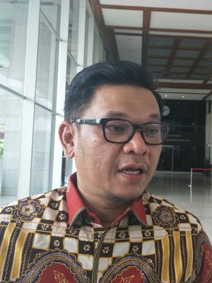 Juru bicara Tim Kampanye Nasional (TKN) Jokowi-Marud, Ace Hasan Syadzily, di Kompleks Parlemen Senayan, Jakarta, Jumat (29/3/2019). 