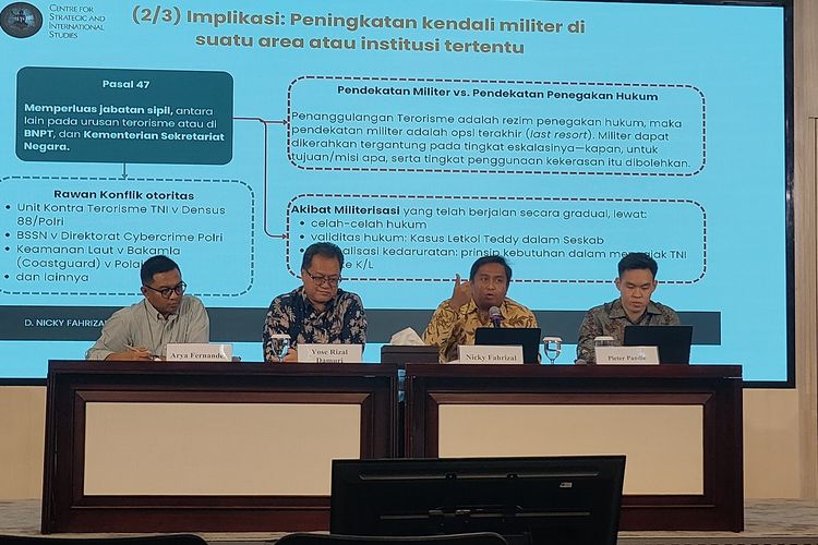 RUU TNI Disahkan, Pemerintah Dinilai Sudah Tak Percaya pada Sipil