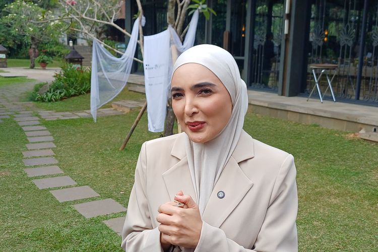 Lulus S3, Ashanty Persiapkan Diri Jadi Dosen Tamu
