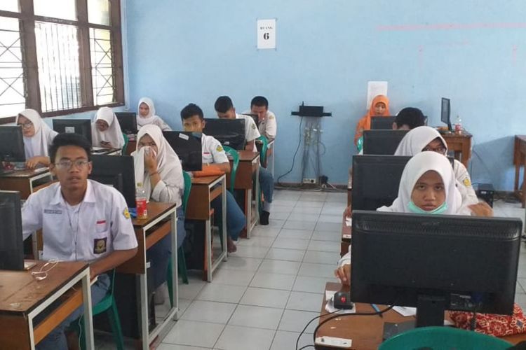 Ini Daftar 10 Siswa Sma Smk Ma Peraih Hasil Un Tertinggi Di Jawa Timur Halaman All Kompas Com