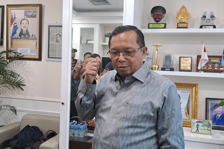 Juru Bicara (Jubir) Tim Kampanye Nasional (TKN) Prabowo Subianto-Gibran Rakabuming Raka, Herman Khaeron saat ditemui di Gedung DPR, Senayan, Jakarta, Kamis (29/2/2024). 