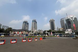 Kondisi Monas Jelang Demo 27 Agustus, TNI-Polisi Berjaga, Lalu Lintas Lengang