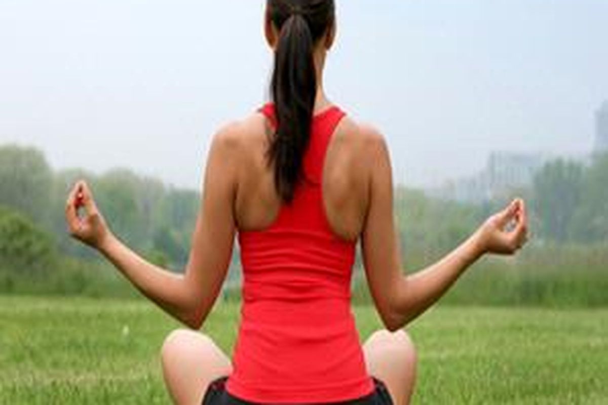 Ini nih caranya membuat punggung tetap tegak.