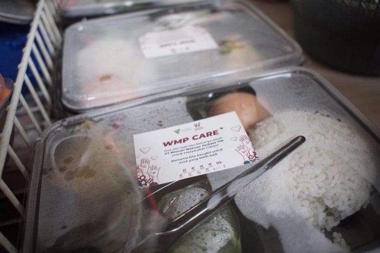 Bantuan olahan makanan bergizi yang diberikan WMP kepada masyarakat yang terdampak gempa bumi di Cianjur.