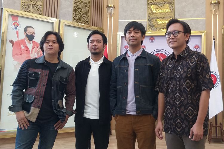 Band D'MASIV saat jumpa pers di kantor Kemenpora RI, Senayan Jakarta Pusat terkait keberangkatan mereka ke NAMM Show 2023, Rabu (5/4/2023).