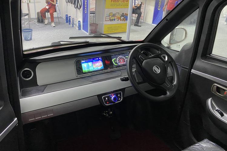 Interior BOMA X9, Mobil listrik murah meriah asal china yang banderolnya seperempat harga Wuling Air EV